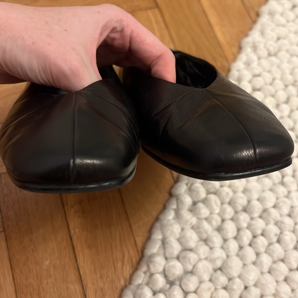 ‼️ FINAL SALE ‼️ Black Leather Square Toe Flats - Picture 8 of 15